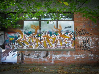 Graffiti Wall - Photo by wastedlife