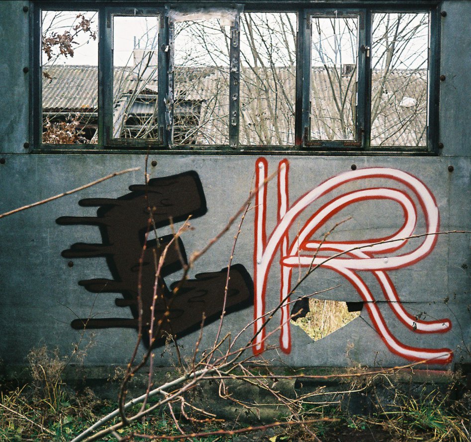 Graffiti Bombing - Photo by webster - webster, kotlina, crew (2010)