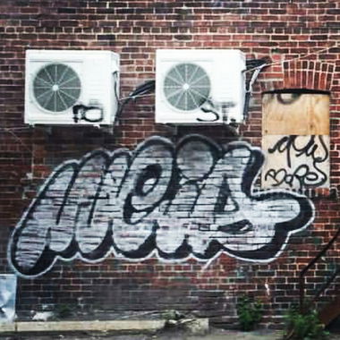 Graffiti Wall in Montreal - Photo by weis (2017)