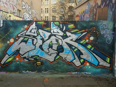 Graffiti Wall in Berlin - Photo by weok - weok, cns