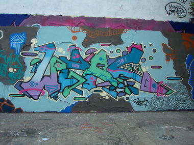 Graffiti Wall in berlin - Photo by weok - weok, cns, skeb