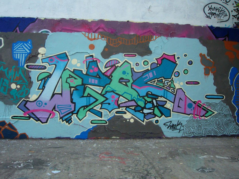 Graffiti Wall in berlin - Photo by weok - weok, cns, skeb