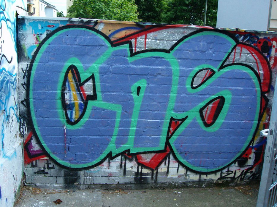 Graffiti Bombing in berlin - Photo by weok - cns, krew, berlin