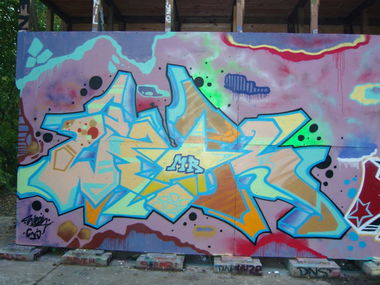 Graffiti Wall in berlin - Photo by weok - mr., weok, skeb