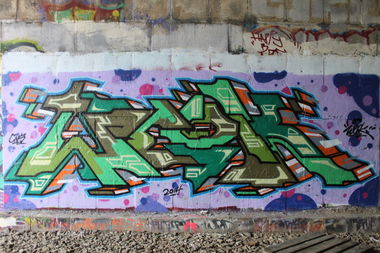 Graffiti Wall in Berlin - Photo by weok - cns, weok (2014)