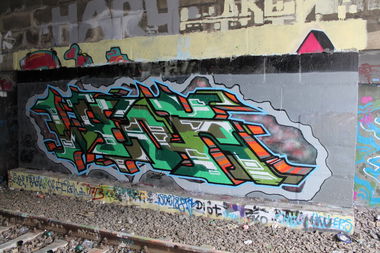 Graffiti Wall in Berlin - Photo by weok - cns, weok (2014)
