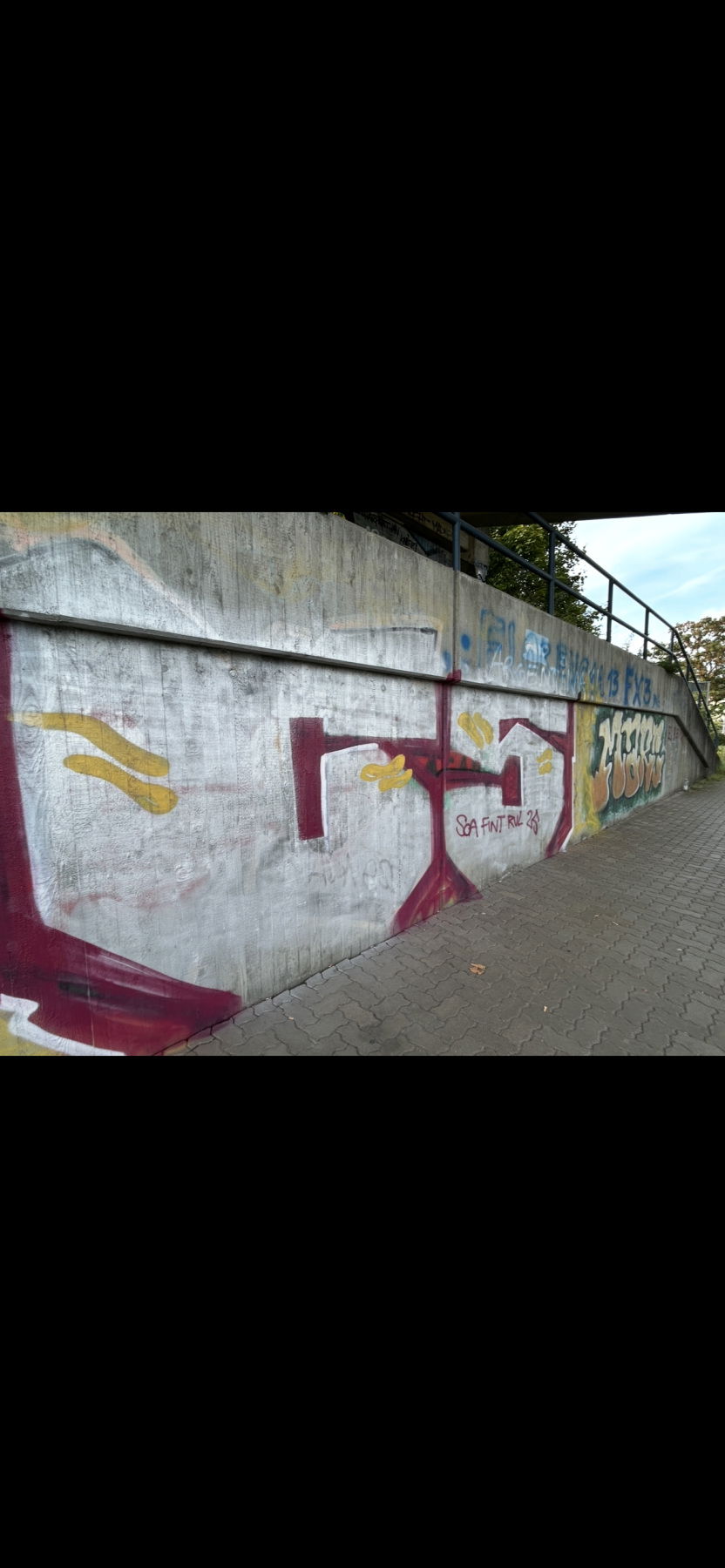 Graffiti Bombing - Photo by whonift