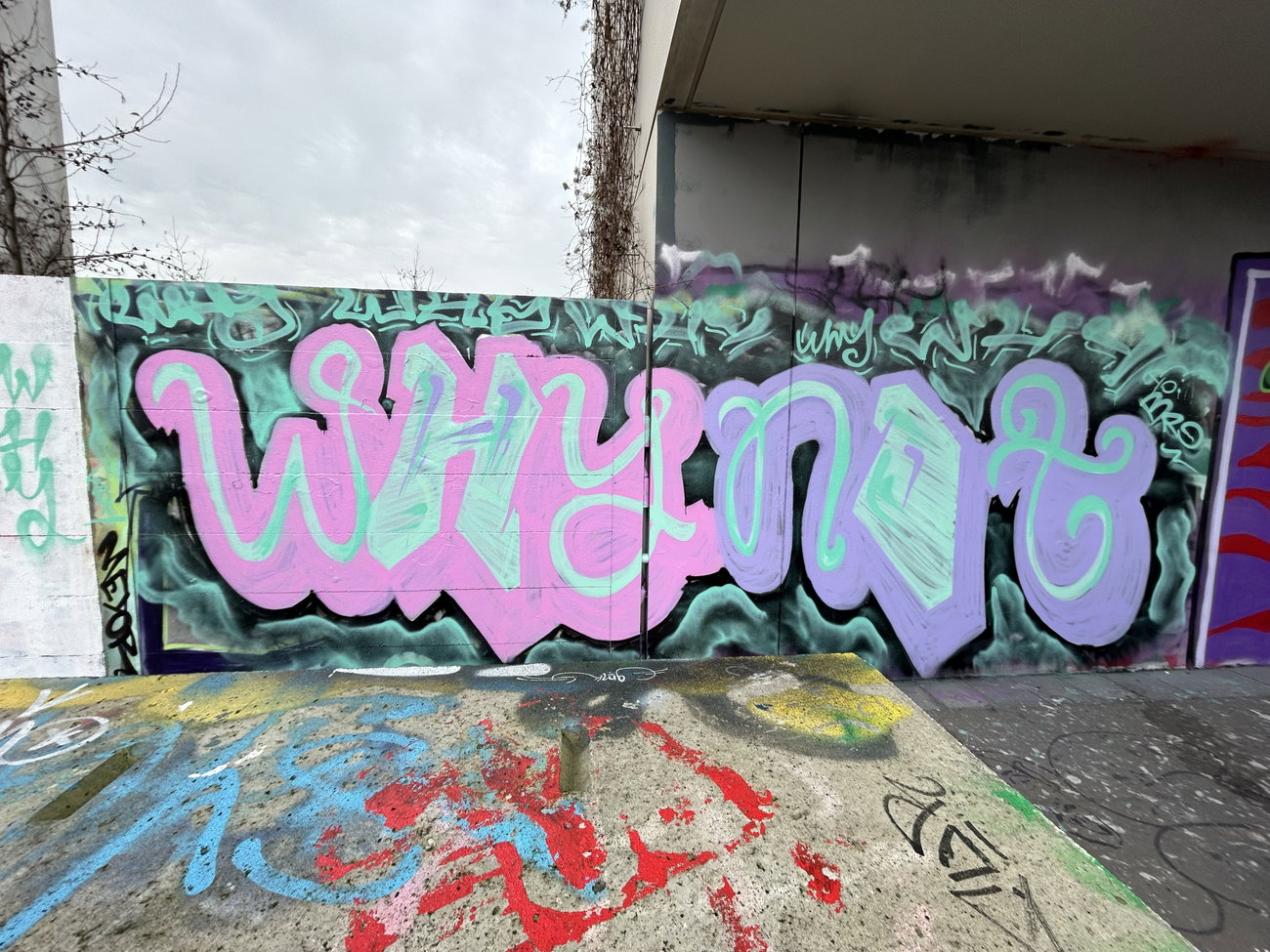 Graffiti Wall - Photo by whonift - why, not (2024)