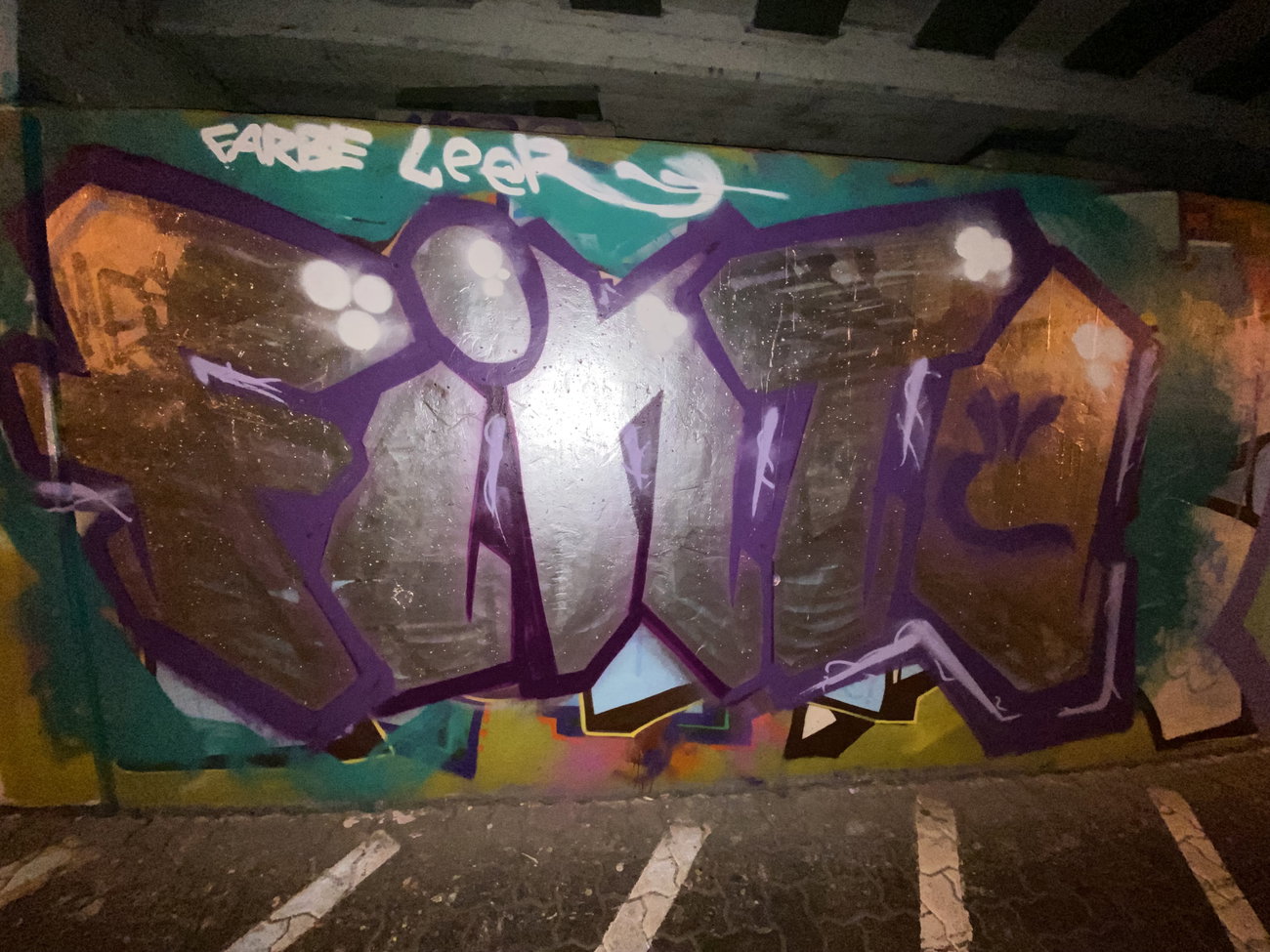 Graffiti Wall - Photo by whonift - finto (2024)