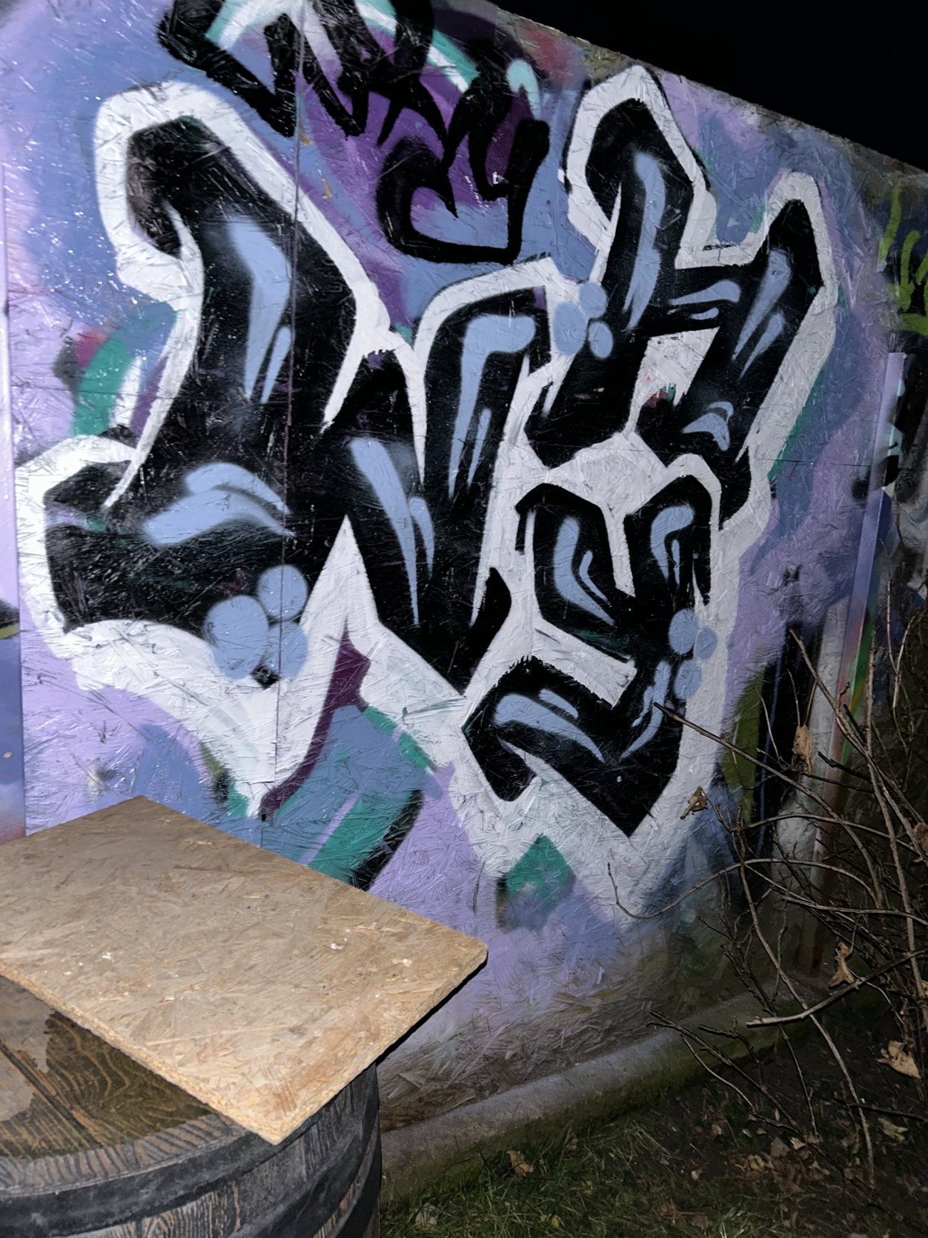 Graffiti Wall - Photo by whonift - why (2024)