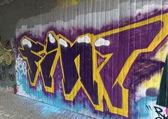 Graffiti Wall - Photo by whonift - fint