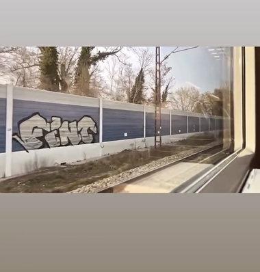 Graffiti Wall - Photo by whonift