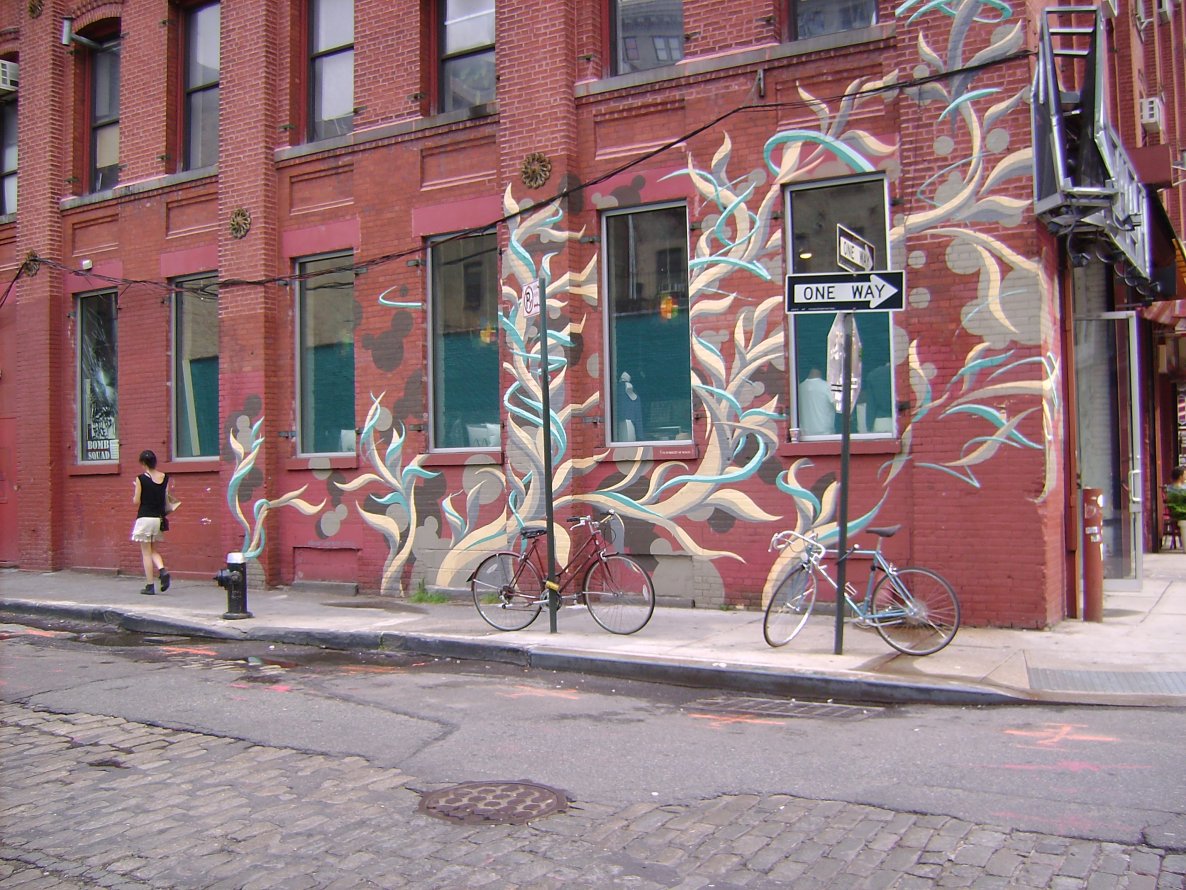 Graffiti Wall - Photo by wigor1133