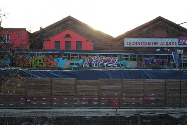 Graffiti Train - Photo by willi - raps, oily, rol