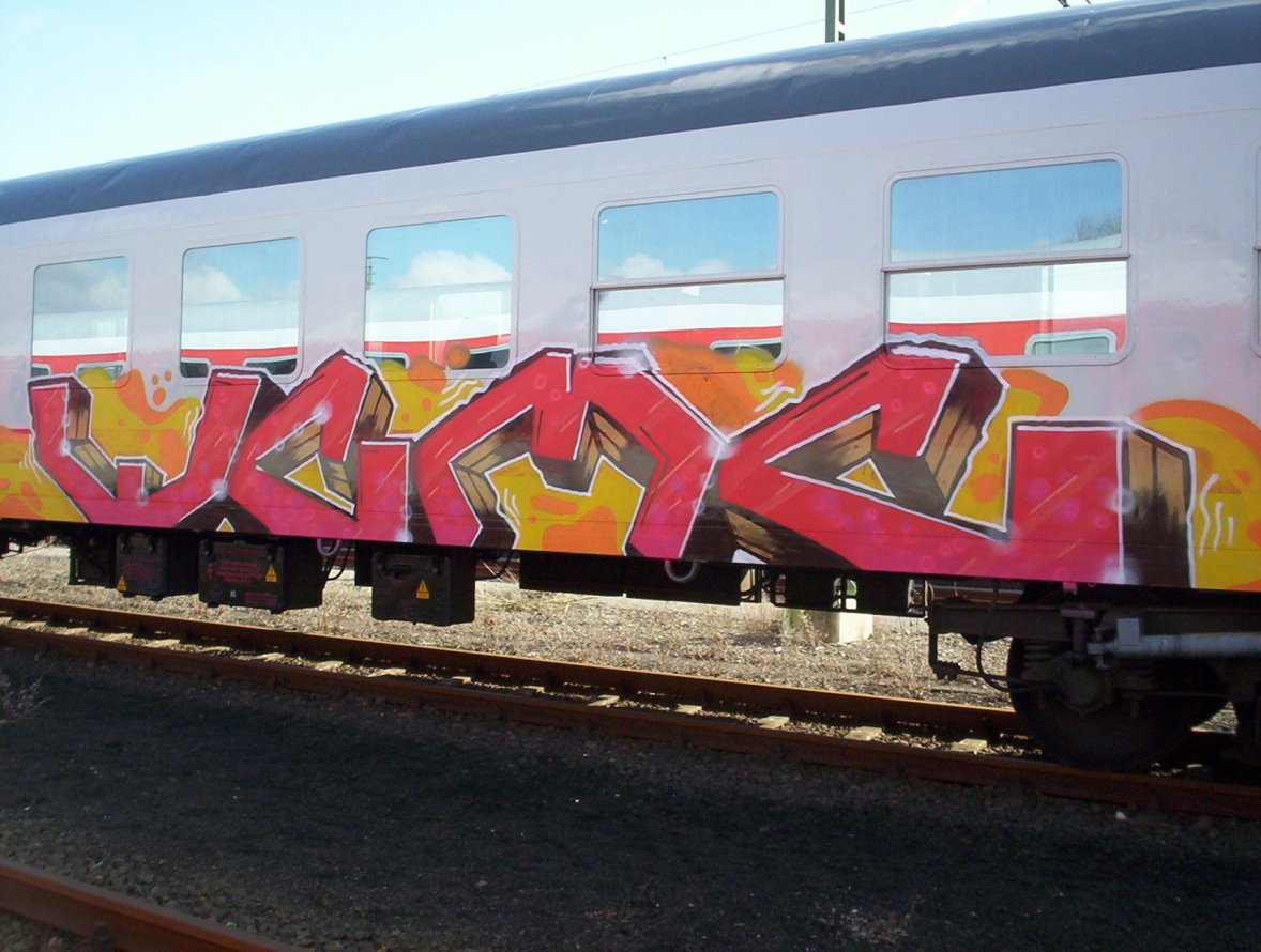 Graffiti Train - Photo by willi - wcmc
