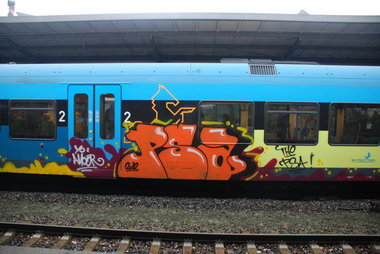 Graffiti Train - Photo by woisderhiney - osnabrück, die, jungspunde (2012)