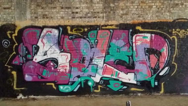 Graffiti Wall - Photo by wsb - sole, wsb (2014)