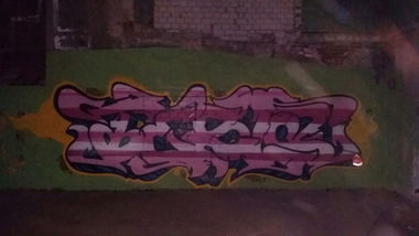 Graffiti Wall - Photo by wsb - tesla (2014)