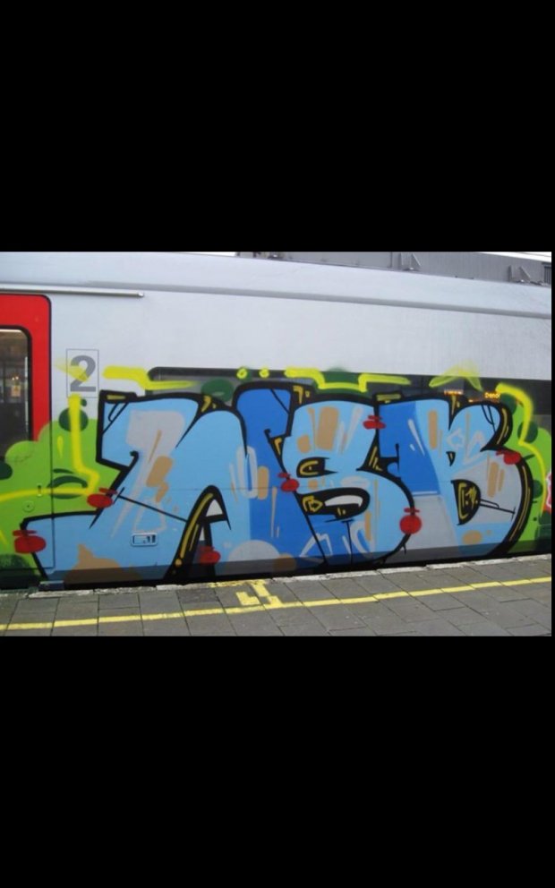 Graffiti Train - Photo by wsb - sole, wsb, crew (2014)