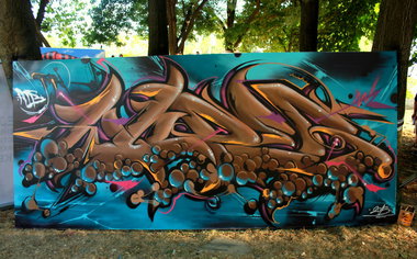 Graffiti Wall - Photo by wuper (2013)