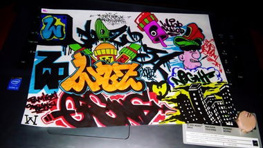 Graffiti Sketch in Toru - Photo by wuzo (2013)