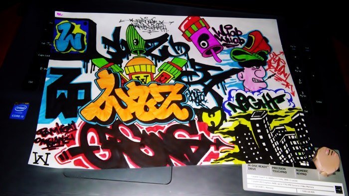 Graffiti Sketch in Toru - Photo by wuzo (2013)