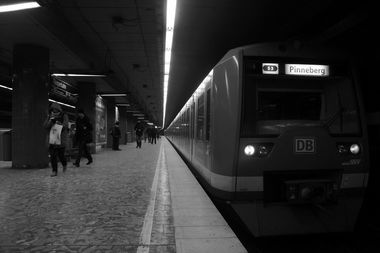 Graffiti Artwork in Hamburg - Photo by wypad_z_baru - CZUB, WBS (2013)