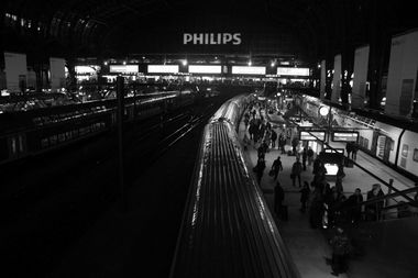 Graffiti Train in Hamburg - Photo by wypad_z_baru - CZUB, WBS (2013)
