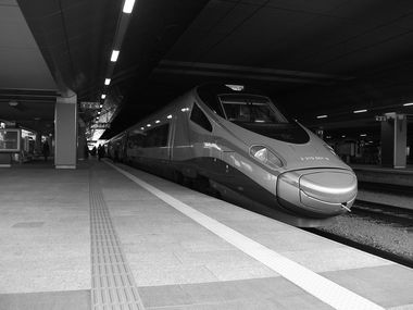 Graffiti Artwork in Cracow - Photo by wypad_z_baru (2015)