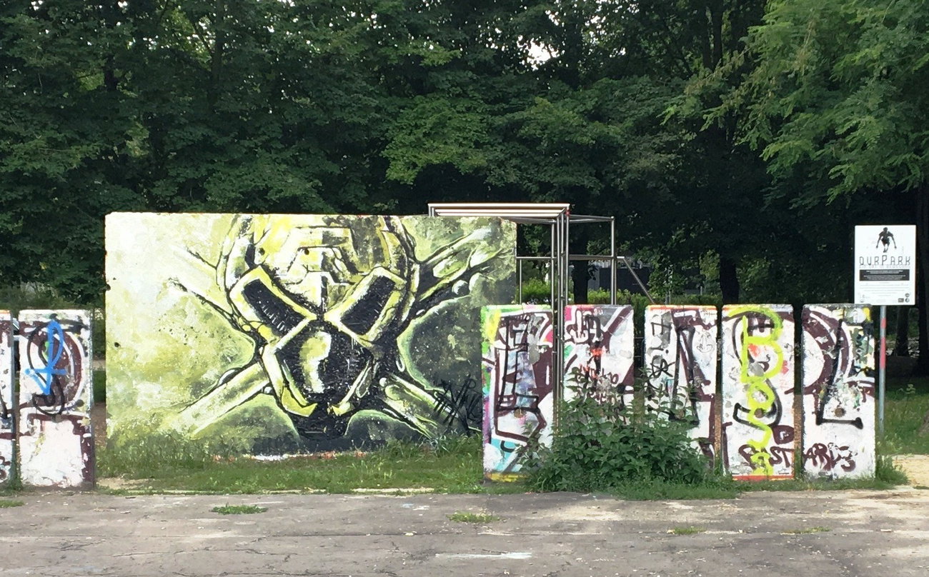 Graffiti Wall - Photo by x9 - xnine (2017)