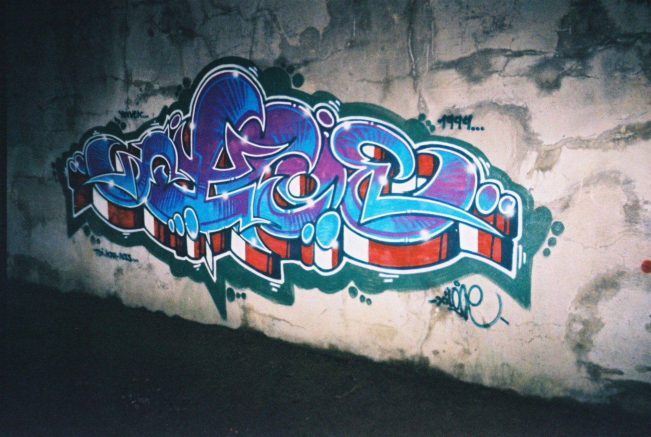 Graffiti Wall - Photo by xilosis