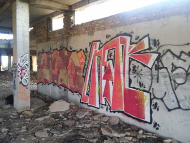 Graffiti Wall - Photo by y1E3s2 - Endlessyouthclub (2018)