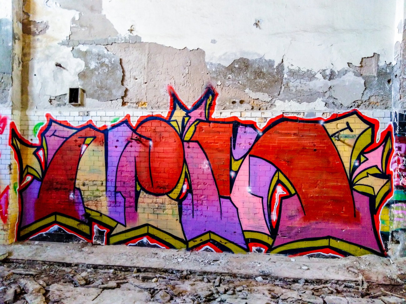 Graffiti Wall in Евпатория - Photo by y1E3s2 (2018)