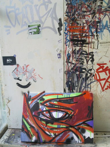 Graffiti Artwork - Photo by y1E3s2 (2014)