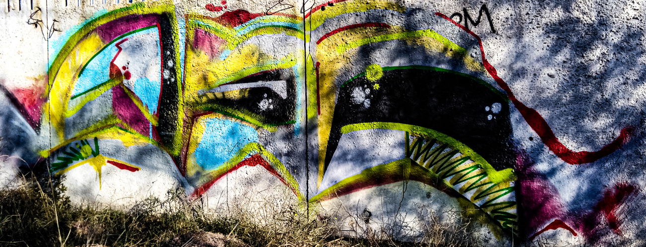 Graffiti Wall - Photo by y1E3s2 - Endlessyouthclub, ey's (2019)