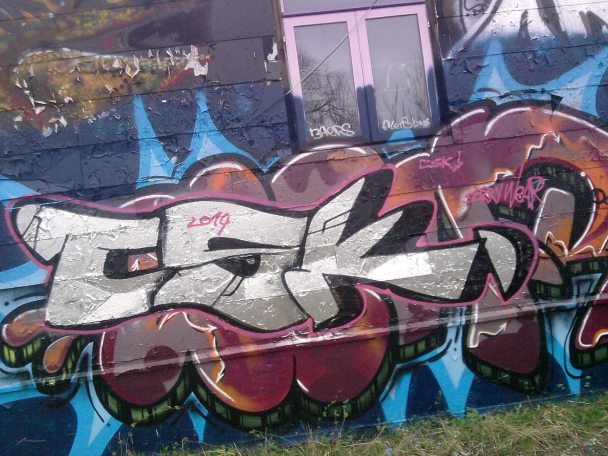 Graffiti Wall - Photo by yakeone