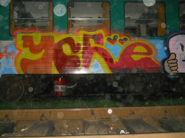 Graffiti Train - Photo by ycre - ycre, romania, ro (2014)