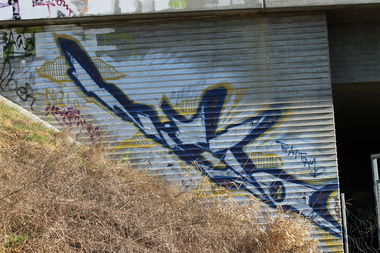 Graffiti Bombing - Photo by yedimeister - nisto, nistoe, nizdo (2014)