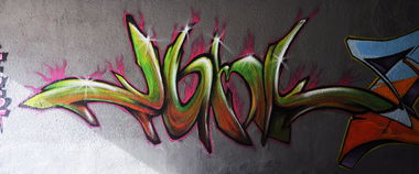 Graffiti Wall - Photo by yomi_lajn (2012)