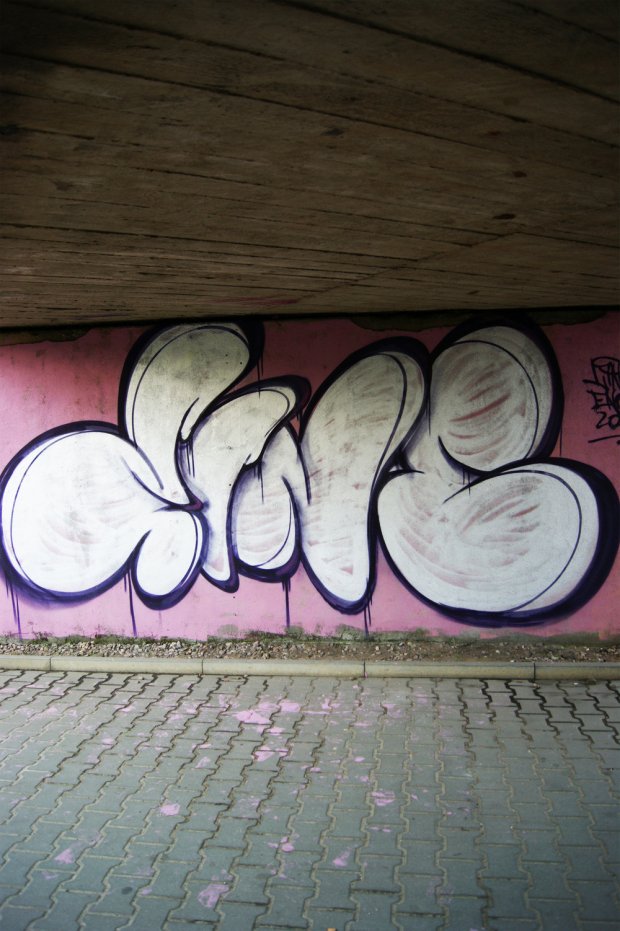 Graffiti Bombing - Photo by yomi_lajn