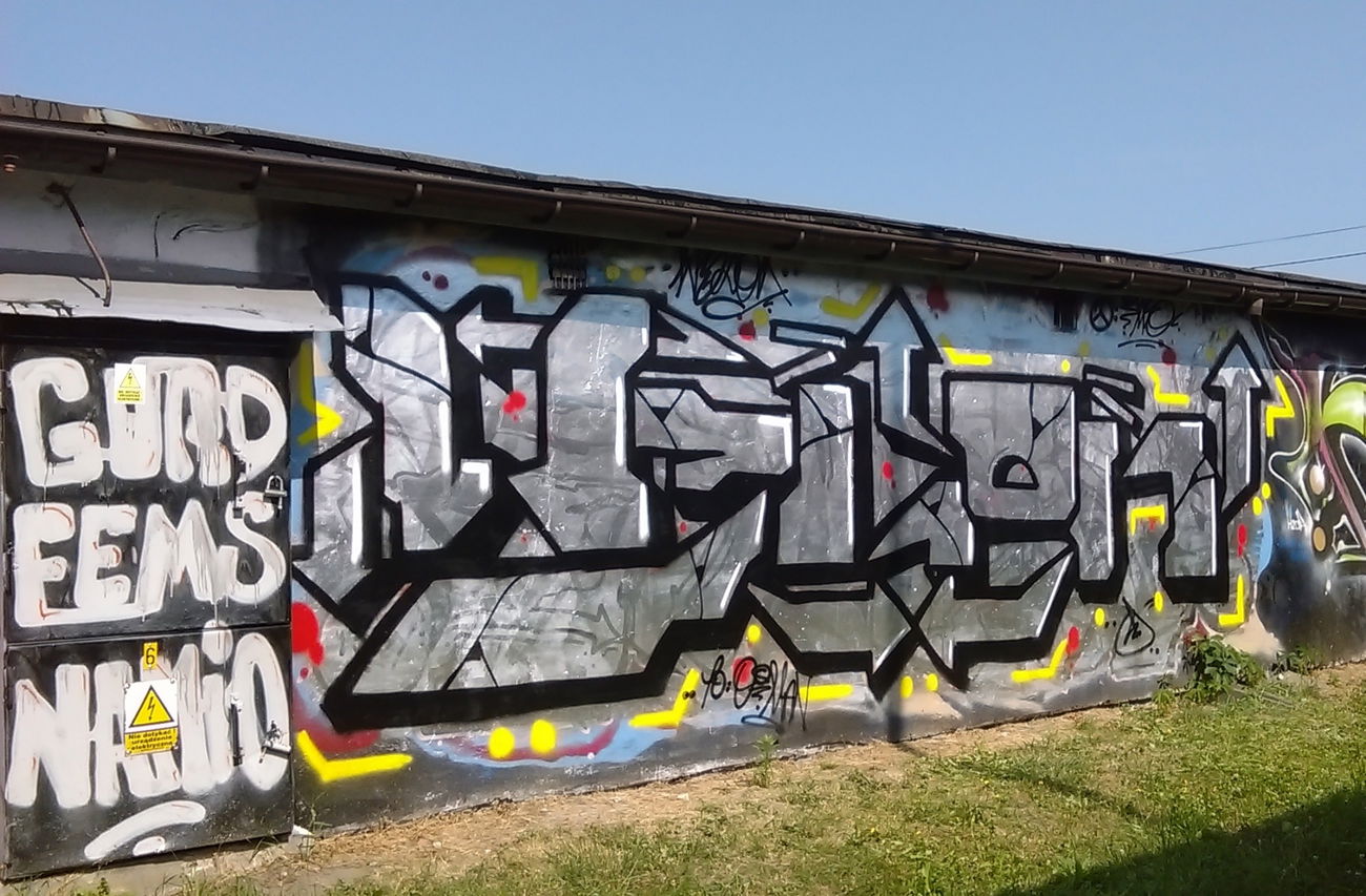 Graffiti Wall in Praha - Photo by youcantshare (2015)