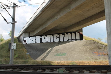 Graffiti Bombing - Photo by yukon - 481 (2013)