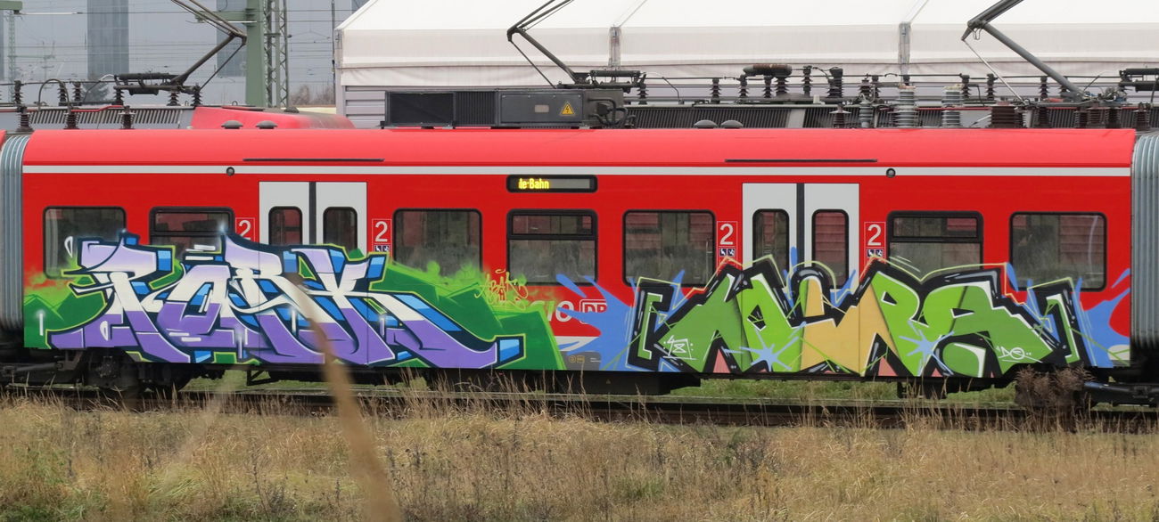 Graffiti Train - Photo by yukon - Pork, Kurs