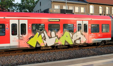 Graffiti Train - Photo by yukon - Kurs