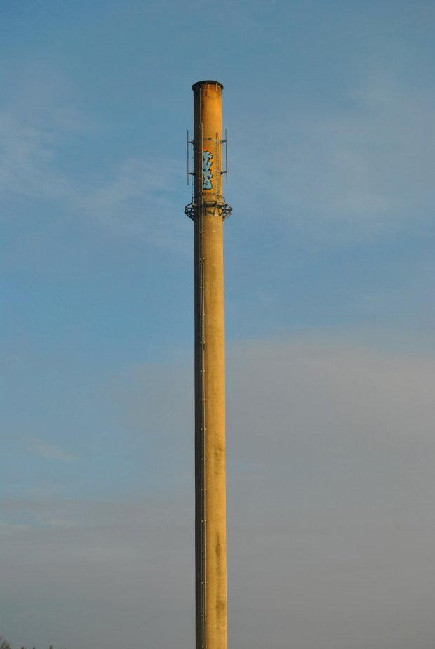 Graffiti Bombing - Photo by yukon - kurs, 481, dq (2013)