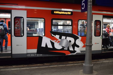 Graffiti Train - Photo by yukon - kurs