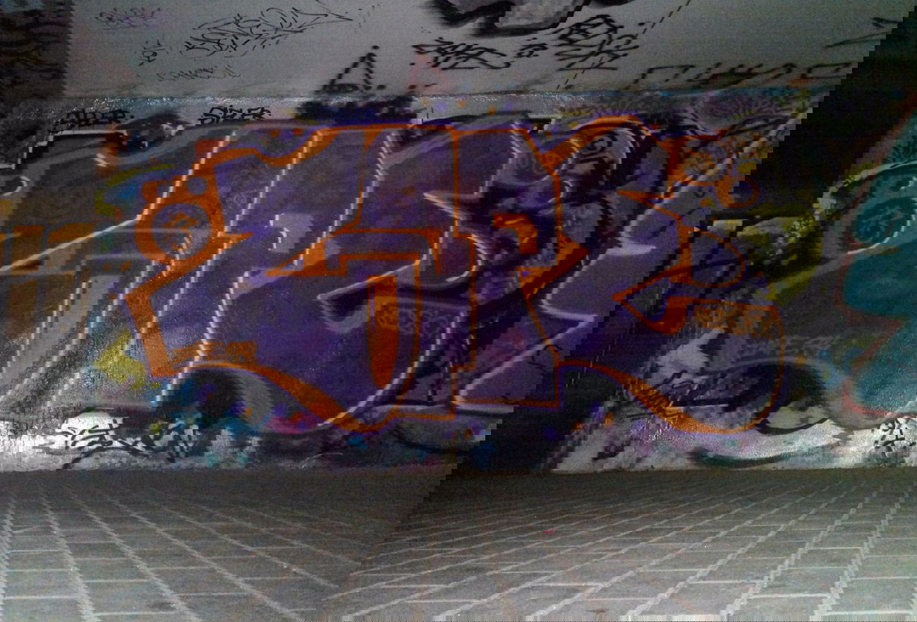 Graffiti in Vilnius - Photo by zape174 - zape174, zape, rdsk (2013)