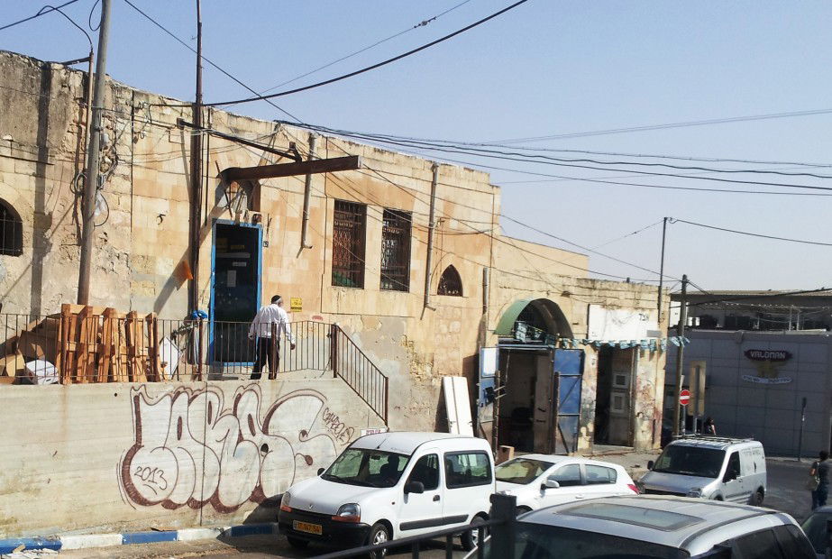 Graffiti Bombing in Beersheva - Photo by zaras_gameover - b7, trow, up (2013)