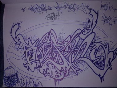 Graffiti Sketch in Dresden - Photo by zeiger - BORN (2013)