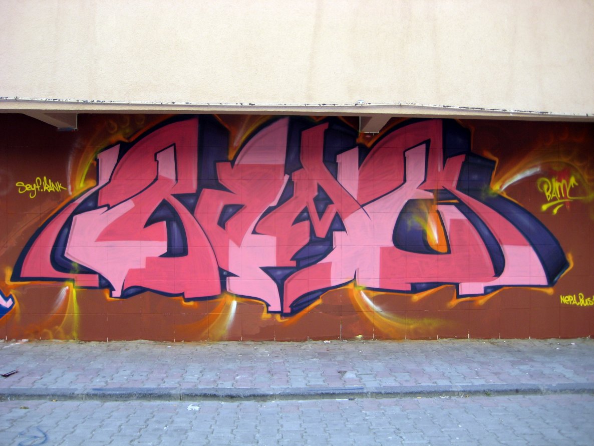 Graffiti Wall in Istanbul - Photo by zerk - bame (2013)